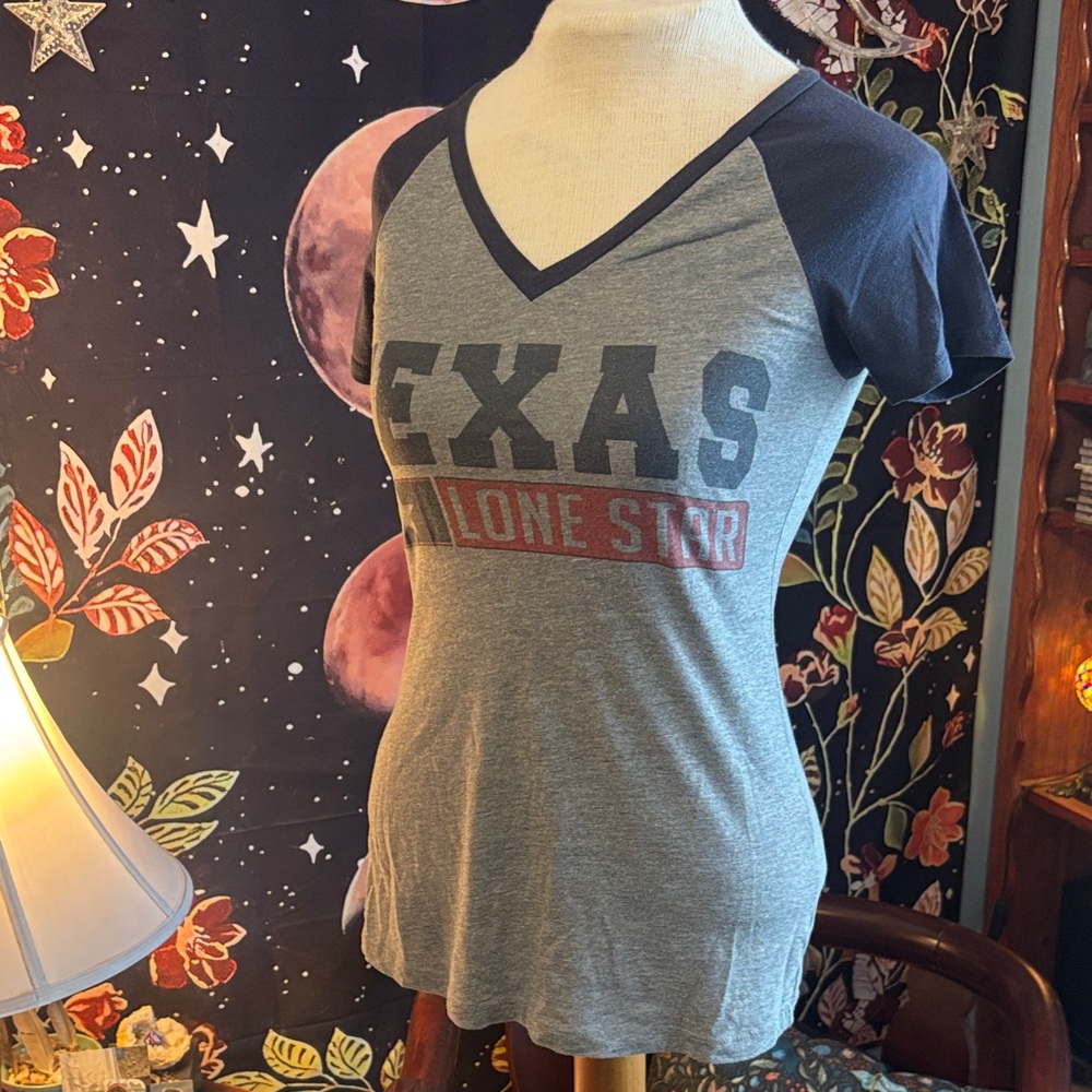 Gray and Navy Texas Lone Star Women's Short Sleeve Tee